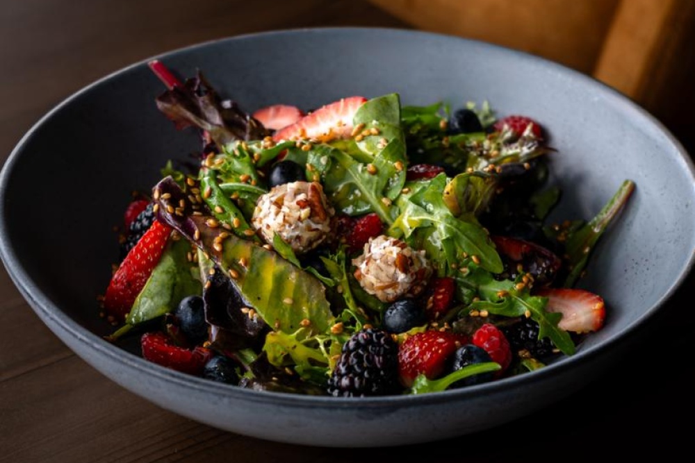 ENSALADA DE FRUTOS ROJOS  